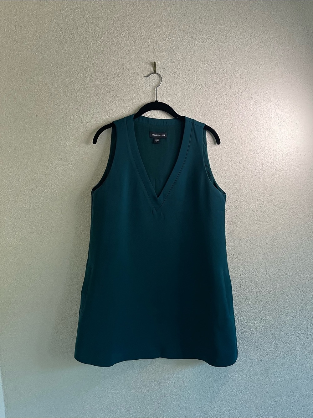 Stylestalker Teal V-Neck Sleeveless Shift Dress with Pockets